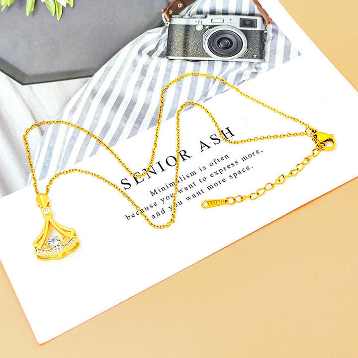 24K Gold plated fan necklace